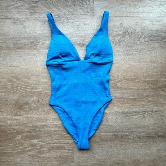 l*space Other - L*Space Katniss Ribbed One Piece Swimsuit - Size XS